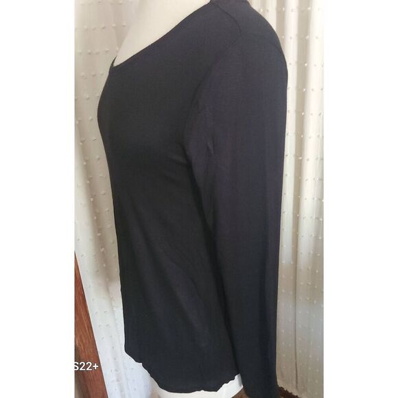 E59 Maurices 24/7 minimalist long-sleeved black t-shirt - Picture 2 of 6